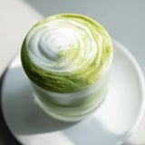 Cremiger Matcha Latte Schaum